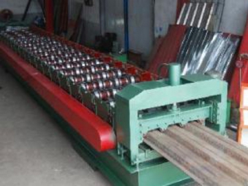750 Metal Deck Roll Forming Machine