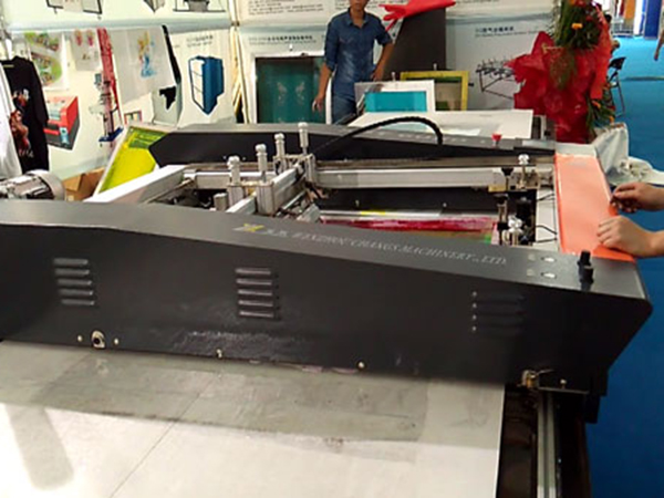 automatic flatbed screen printing