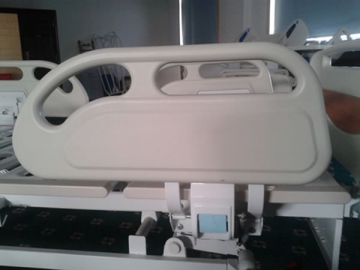 Luxurious Hospital Bed with Four Cranks RC-RS103-A