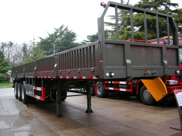 3 Axle Cargo Semi-Trailer