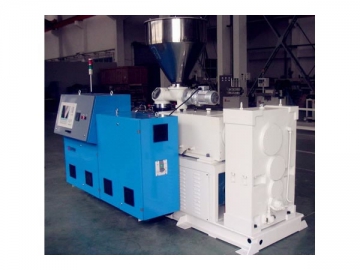 Conical twin-screw extruder