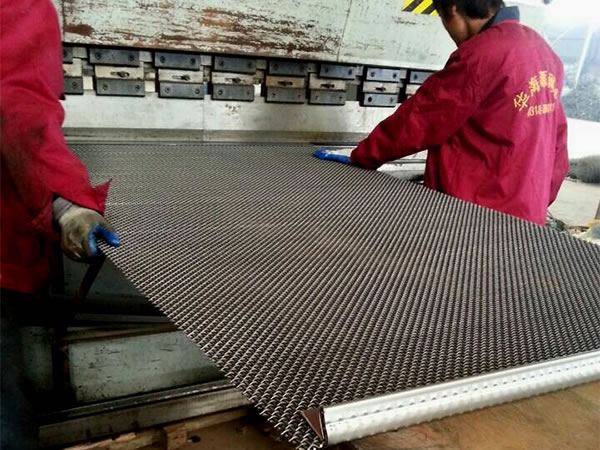 Vibrating Screen Mesh | Steel Mesh for Crusher | Huahaiyuan | ETW ...